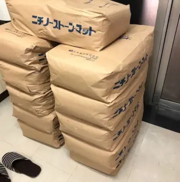 明日は床下調湿材敷込み施工に伺います