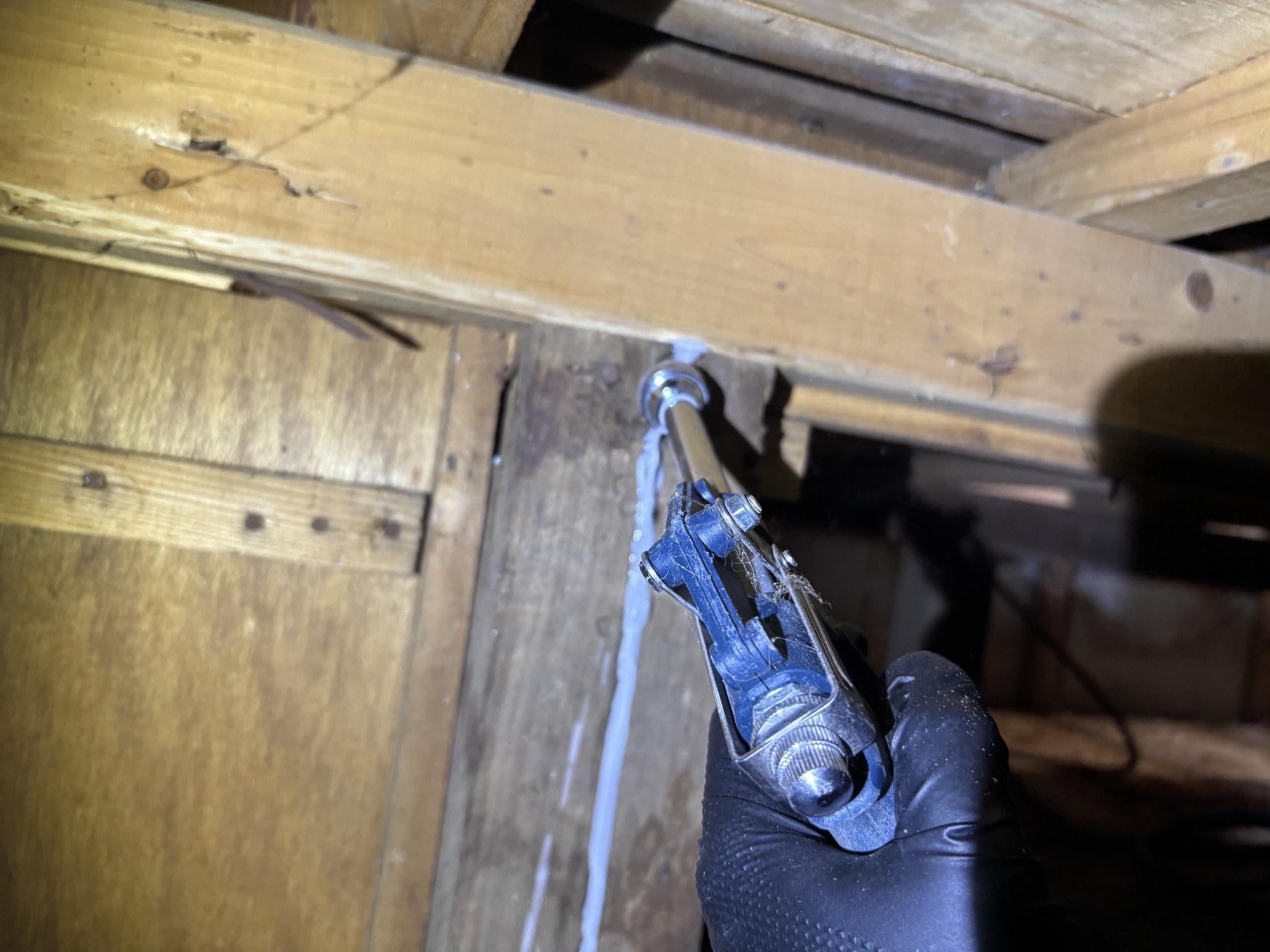 別府市Kアパートシロアリ予防施工写真