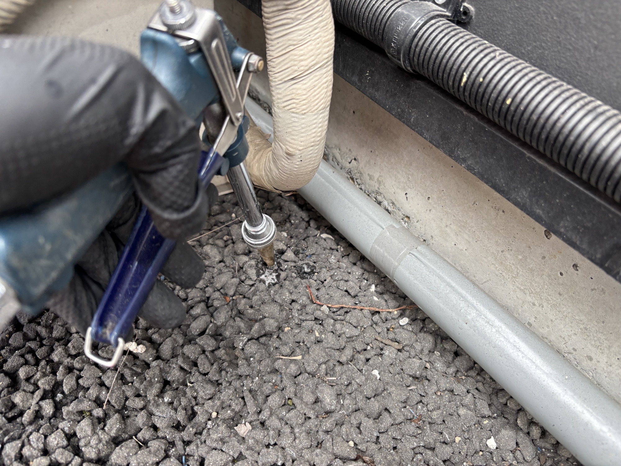 大分市Y様邸シロアリ予防　外周施工施工写真