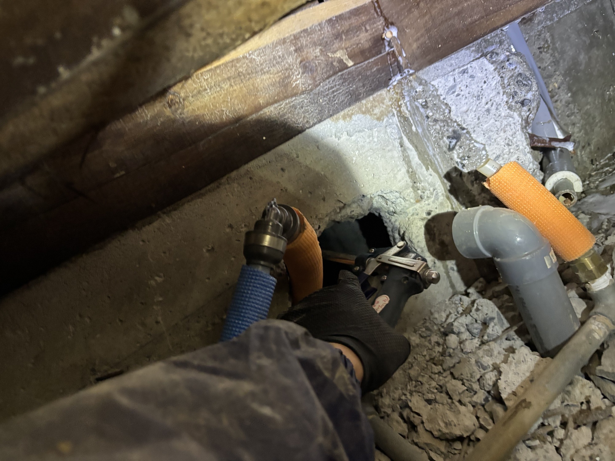 豊後大野市犬飼町O様貸家シロアリ予防施工写真