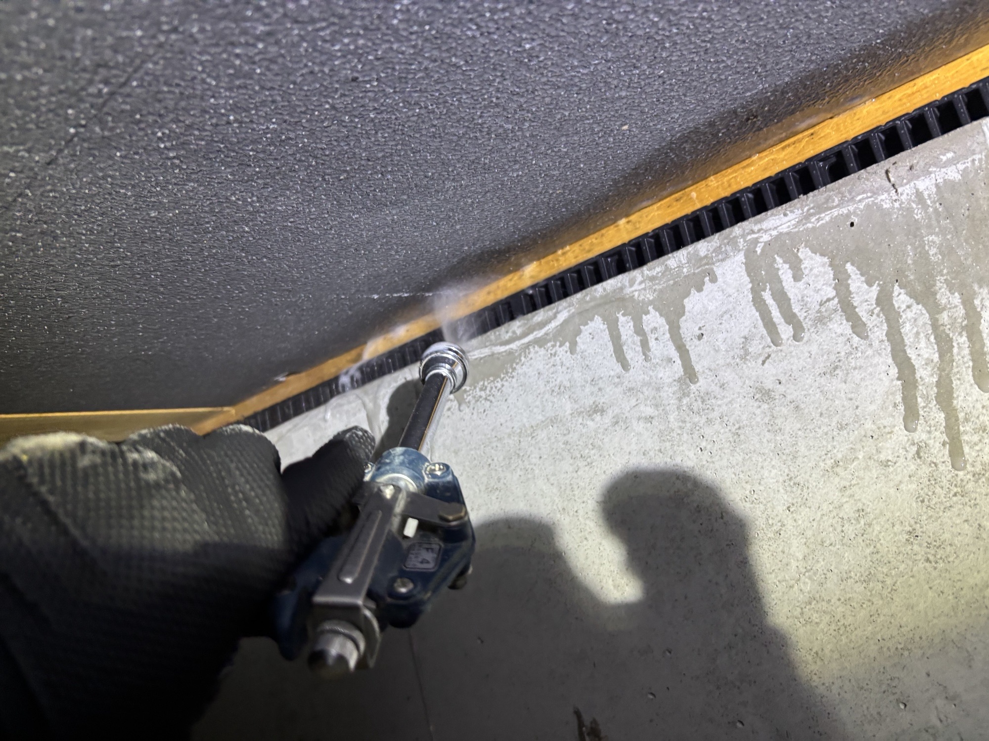 大分市I様邸シロアリ予防施工写真