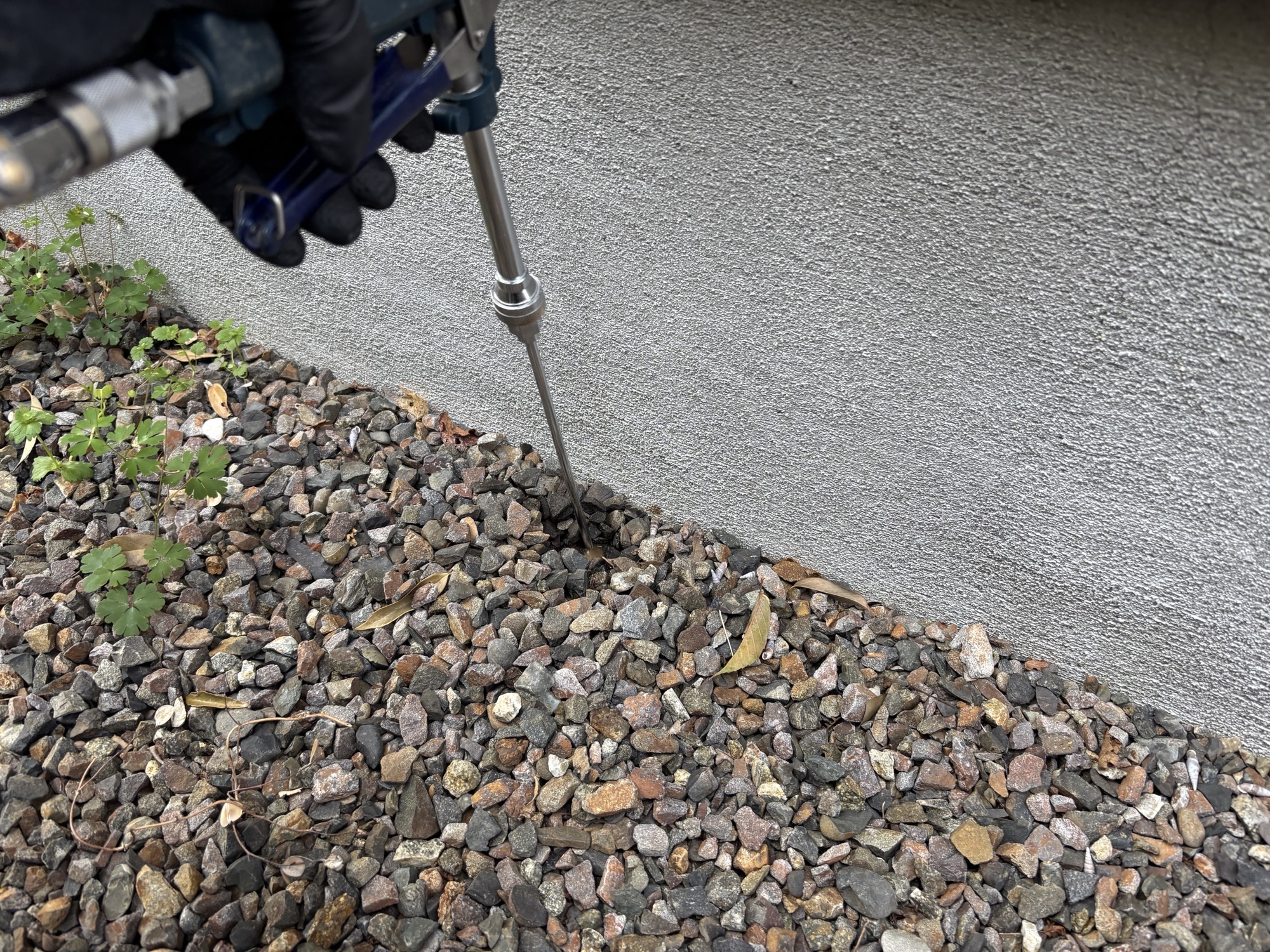 大分市I様邸シロアリ予防施工写真