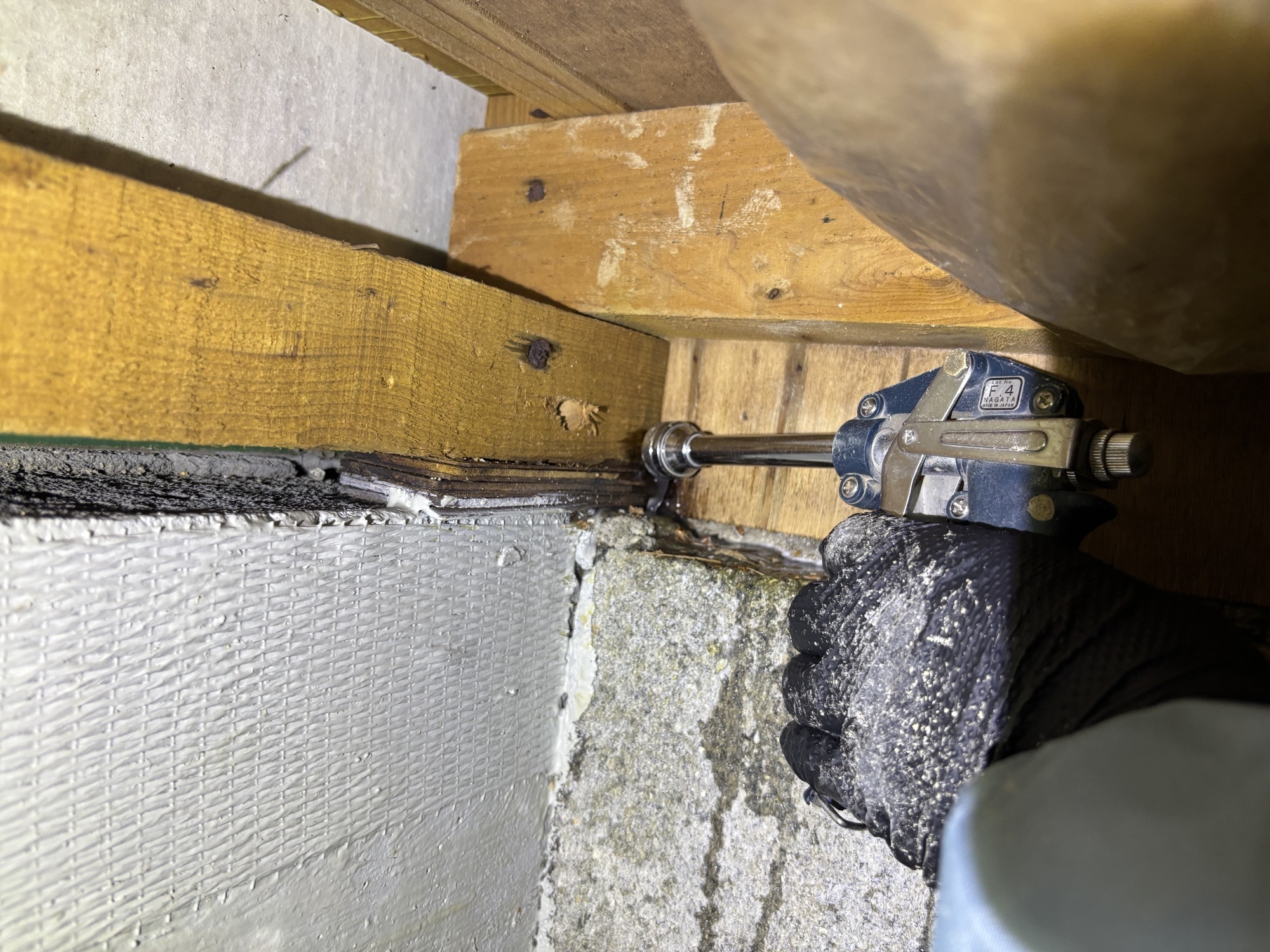大分市T様邸シロアリ再予防工事施工写真